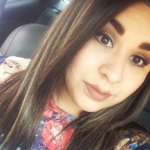 Meet your Posher, Desiree